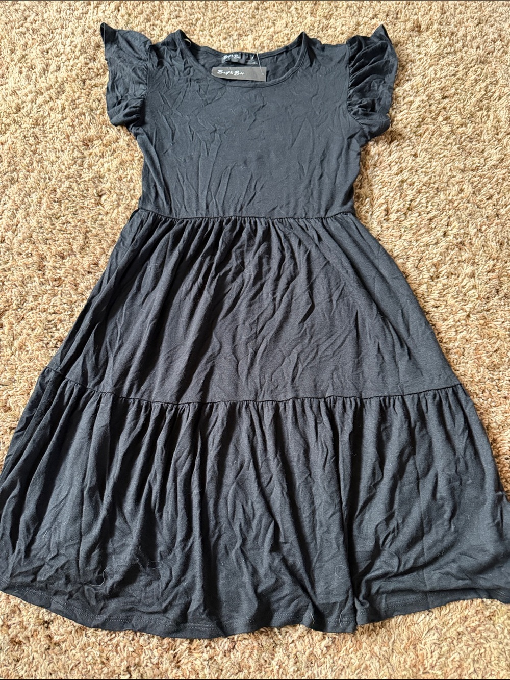 NWT Women's Black Ruffle Sleeve Tiered Midi Dress